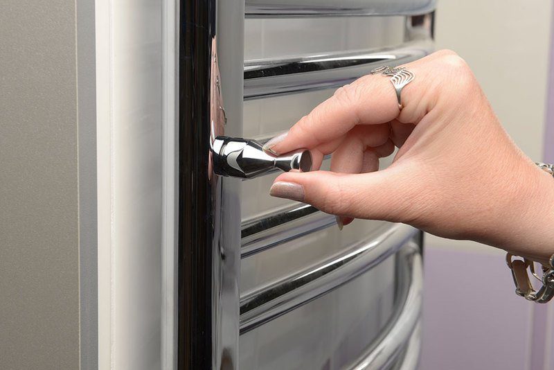 Haczyk magnetyczny na grzejnik chrom Haczyk magnetyczny na grzejnik chrom