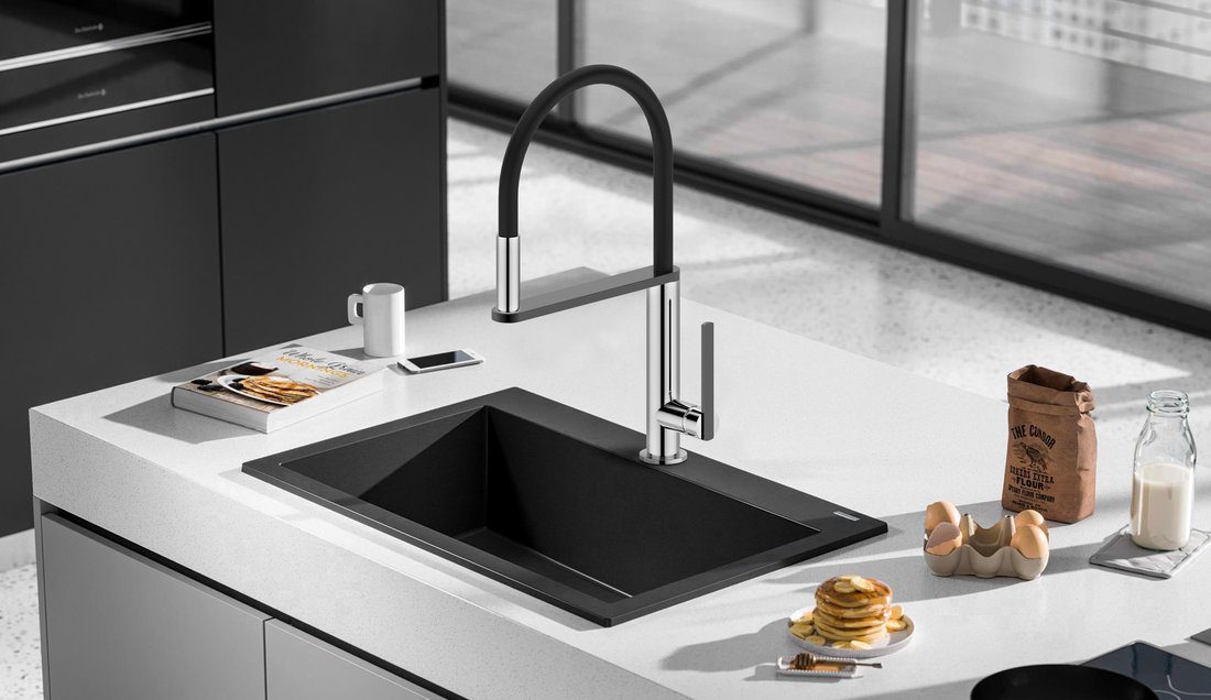 NIMOA bateria kuchenna z wysuwaną wylewką, chrom/gun metal NIMOA bateria kuchenna z wysuwaną wylewką, chrom/gun metal