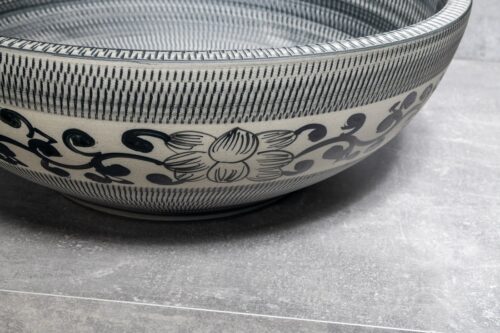 PRIORI umywalka ceramiczna nablatowa okrągła 41cm biała z niebieskim wzorem