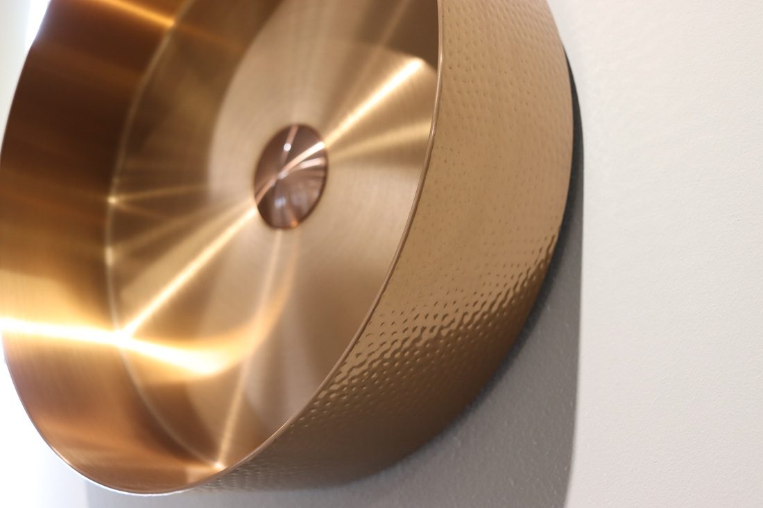 AURUM umywalka nablatowa okrągła 38 cm z korkiem stal nierdzewna kuty metal miedź mat AURUM umywalka nablatowa okrągła 38 cm z korkiem stal nierdzewna kuty metal miedź mat